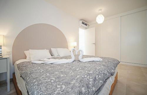 Nirvana - Luxury Villa with heated pool - Photo 19