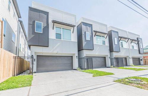 Luxury Home Near Houston Downtown & Medical Center - Photo 24