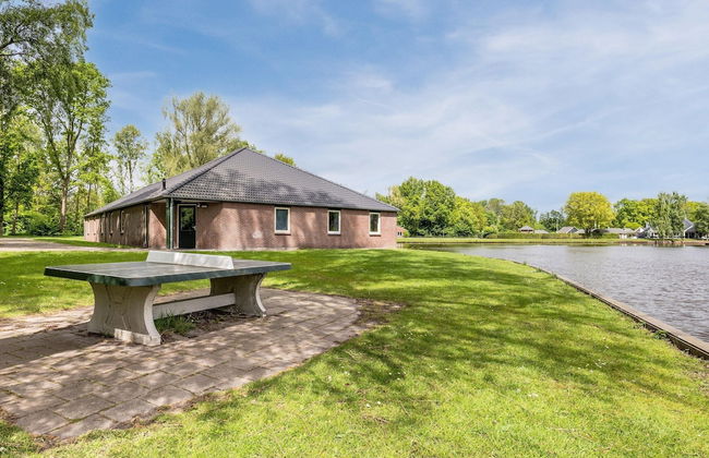 Well Furnished Home for Groups with Dishwasher near Water - Foto 25