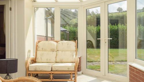 Hill View Lodge - Photo 4