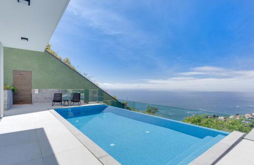 Luxury Villa Bianca by Holiday Rental Madeira - Photo 4