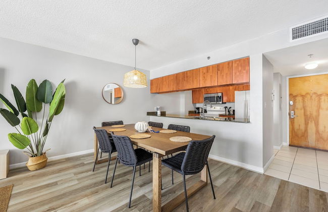 Sky High 31st Floor Condo W Parking - Foto 45