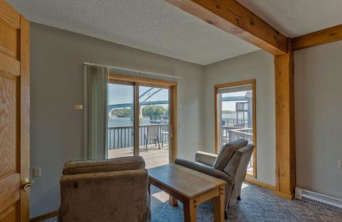Custom Waterfront Lodge, 4 bed, 4 Bath, Sleeps 12! - Foto 17