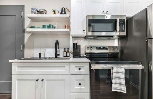 Walk to Atrium Peaceful Downtown Stay - Foto 2