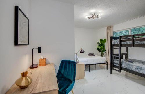 Spring Branch Getaway Feat 5BD Pool Hot tub - Foto 27