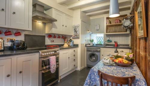 Llys-Derwin - Photo 3