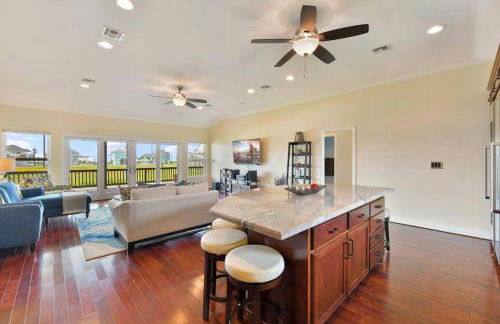 Dancing with Waves Beach House with 3 bedrooms and 2 baths - Foto 6