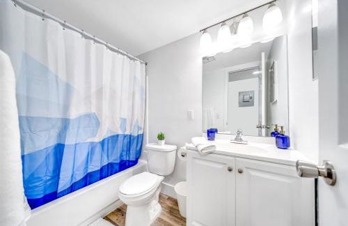 Great for Large Gatherings Sleeps 17 PalmWaveStays - Foto 14