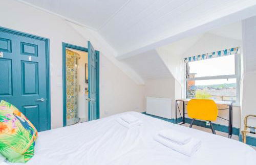 Snowdon House, 8 bedrooms, sleep 16, close to Blackrock Sand - Photo 22