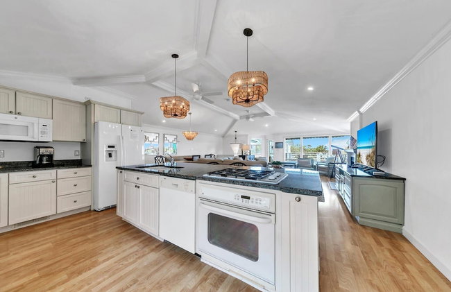 Henderson Haus - Is a Fabulous 3BR Townhome in Destin - Foto 57