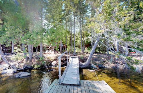 Moosehead Memories + Sandbar Cabin - Foto 35