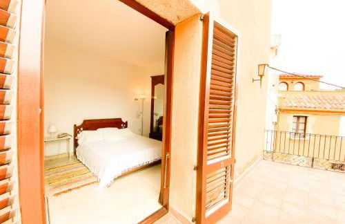 Medieval tower & villa by the sea - Photo 18