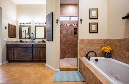 Spacious 3BR Retreat - Mountain Views - Foto 33