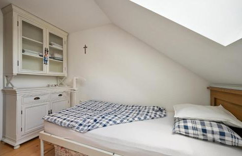 2 Bedroom Amazing Home In Vrtlinovec - Foto 27