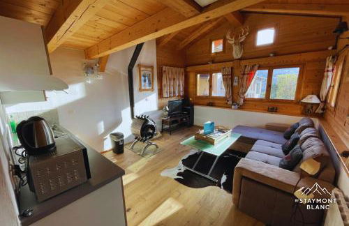 Chalet cosy proche Tramway du Mont-Blanc et centre - Foto 6