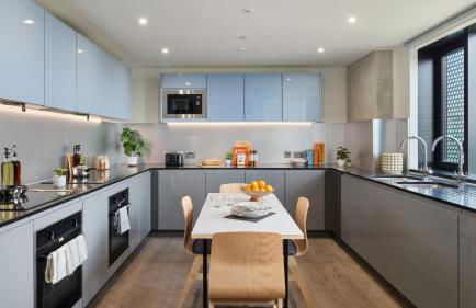 Student Only 3 Bed Private Flat with Shared Washroom Battersea - Foto 1