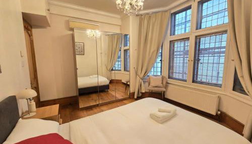 Original Trafalgar Square Apartment near Buckingham Palace - Foto 3