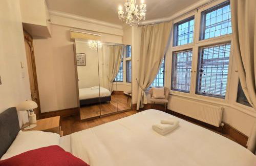 Original Trafalgar Square Apartment near Buckingham Palace - Foto 3