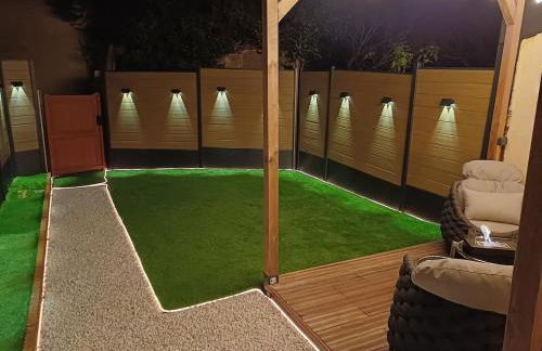 Sweety's Eden Jacuzzi - Jacuzzi privé Sauna Cinéma room Jardin - Terrasse centre-ville - Foto 52