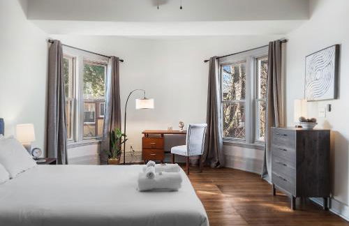 Carriage Manor - Sun Soaked 1BR - Close to CCF - Foto 16