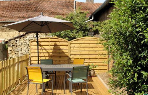 Gîte familial rénové avec jardin au cœur de la Vallée de la Saône - FR-1-583-467 - Foto 1