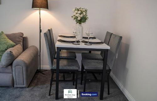 Charming Entire House By Newman Stays Short Lets & Serviced Accommodation Bingham With Free WiFi, Smart TV & Great Location - Foto 13