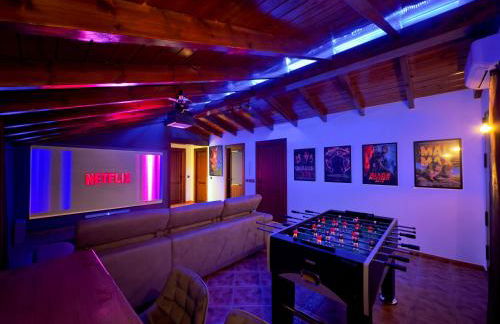 Chalet El Parral - Piscina y Sala de Cine - Photo 2