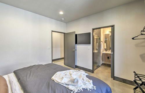 Elkhart Lake Townhome - 3 Mi to Road America! - Foto 13