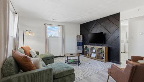 Minutes from the Beach! Navy Base and fishing pier! - Foto 4