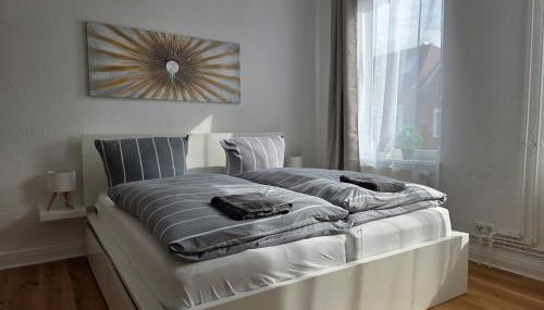 Blue Skies White Line - Photo 2