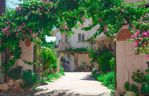 Home Suites - Photo 69