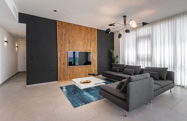 Front of Beach next to RoyalBeach Hotel - Foto 6