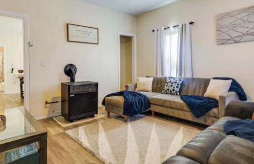 Cozy Adventure Filled Escape Free parking apts - Foto 17