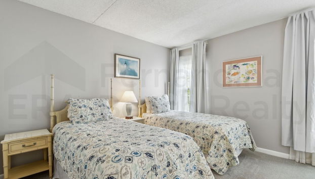 Ocean View Condo, Easy Acces to the Pool and Private Walkway to the Beach by RedAwning - Foto 5, Habitación