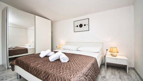 MY DALMATIA - Apartment Visocane with private pool - Foto 5