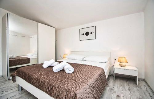 MY DALMATIA - Apartment Visocane with private pool - Foto 5