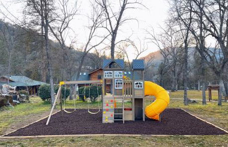 Log Cabin sleeps 20 with hot tub, EV Charger, firepit - Foto 12