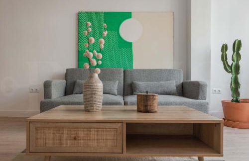 Peaceful & bright apartment with patio - Center - Foto 13