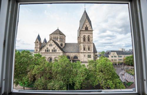 3-Floor Oasis in the Heart of Koblenz, Sleeps 16 - Foto 2