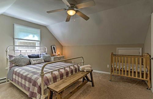 Deck and Gas Grill Modern East Stroudsburg Home! - Foto 15