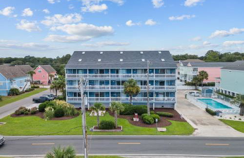 Newly Renovated Condo with Beach access steps away - Foto 44