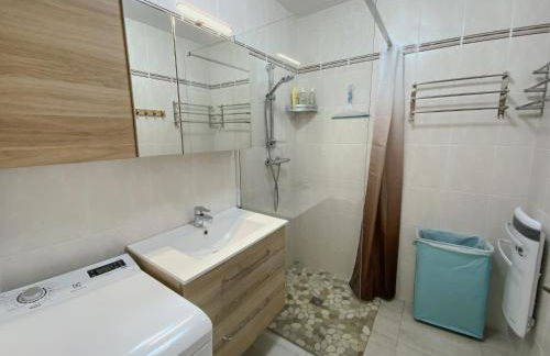 La terrasse au bord du Lac, vue panoramique lac et montagnes , 2 ch, linge et ménage inclus - Photo 27