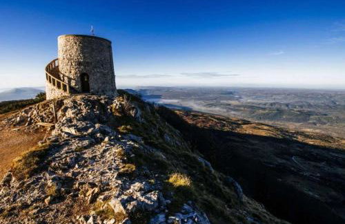 Terra Magica Deluxe Apartment OR Room with Private Parking, Terrace and Sea View - Foto 59