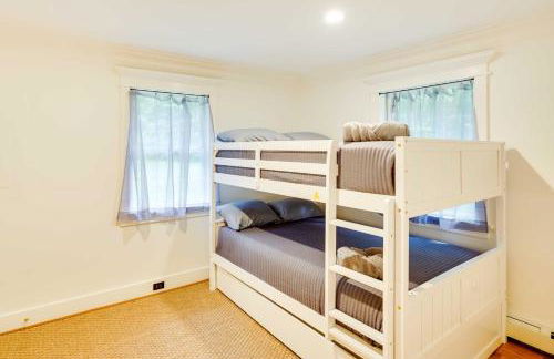 Secluded Elka Park Cabin Hot Tub and Fire Pit! - Foto 12