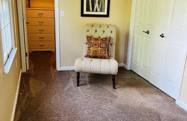 Mins to Blessing Hospital, Miss River, Country Club - Foto 11