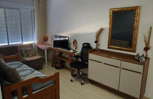 Consulado EUA Apto 1 dorm na frente do Consulado Americano com garagem Porto Alegre - Foto 14