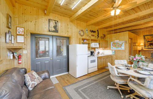 Studio Cabin with Mtn Views by the Green River! - Photo 4