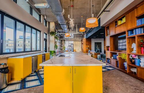 Skyline Sanctuary - Photo 25