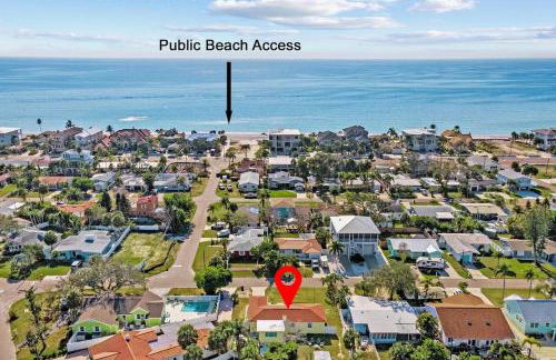 Visit Nonna's Beach Cottage & Enjoy the Sunshine with a Short Walk to the Beach! - Foto 1