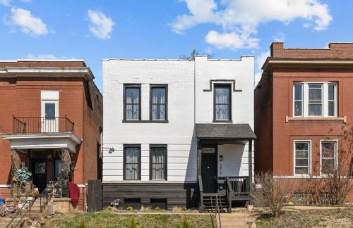 Brick and Modern on Miami St By StayLage - Foto 1